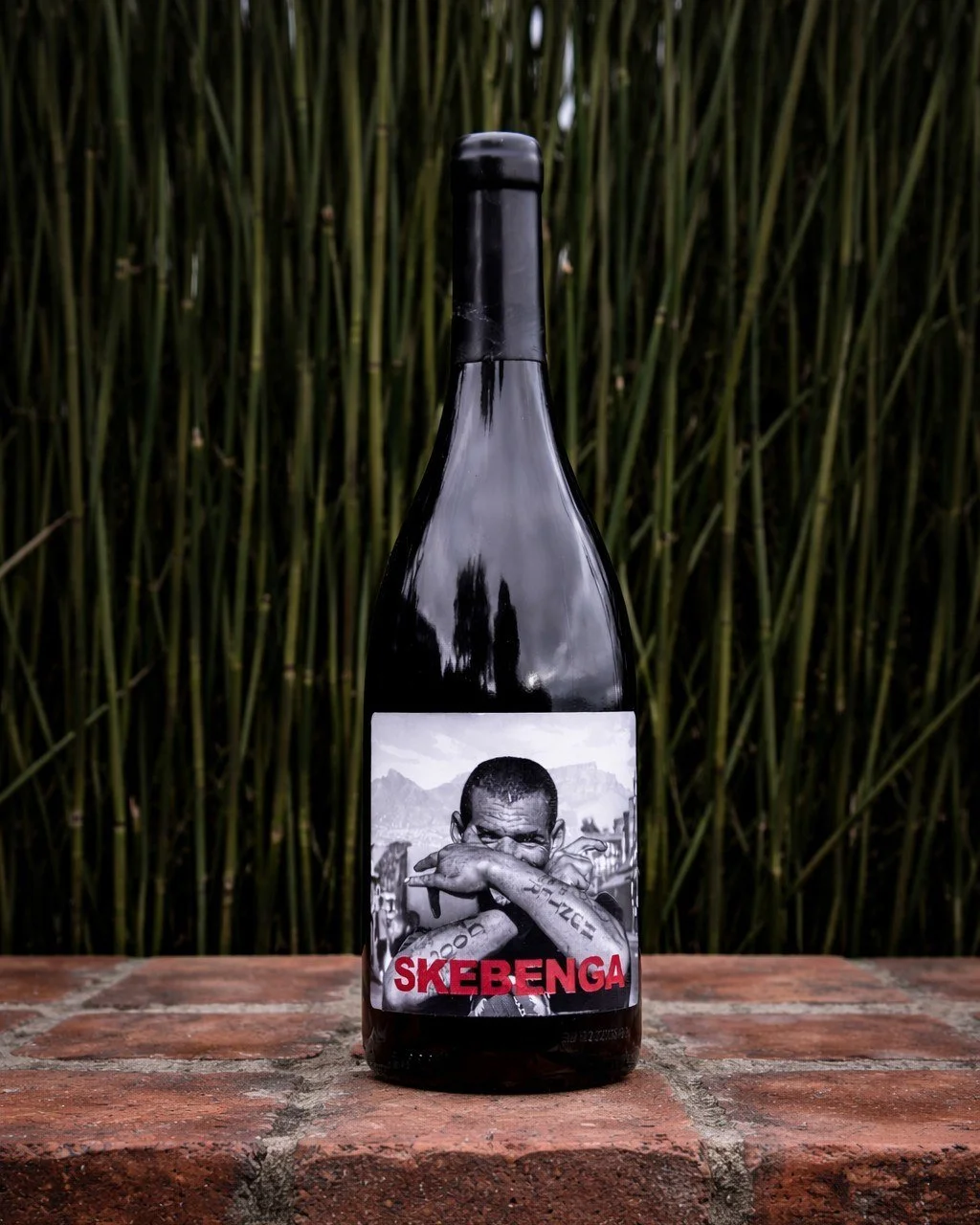 Skebenga @jasperraats_wines  is a proudly Cape blend (always with 20%+ Pinotage) - juicy, spicy, and beautifully smooth.

But it&rsquo;s more than just a bottle: Skebenga supports LightLife, an NGO helping bring hope and real change to Cape Flats com