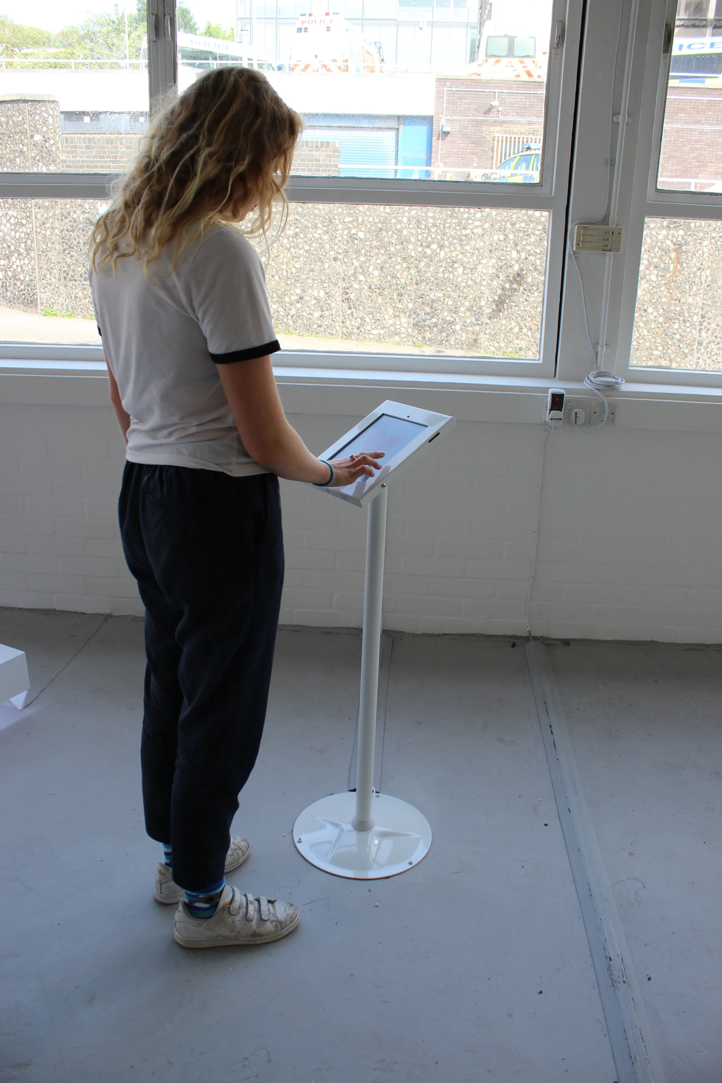 poppy-with-i-pad-save-to-web.jpg