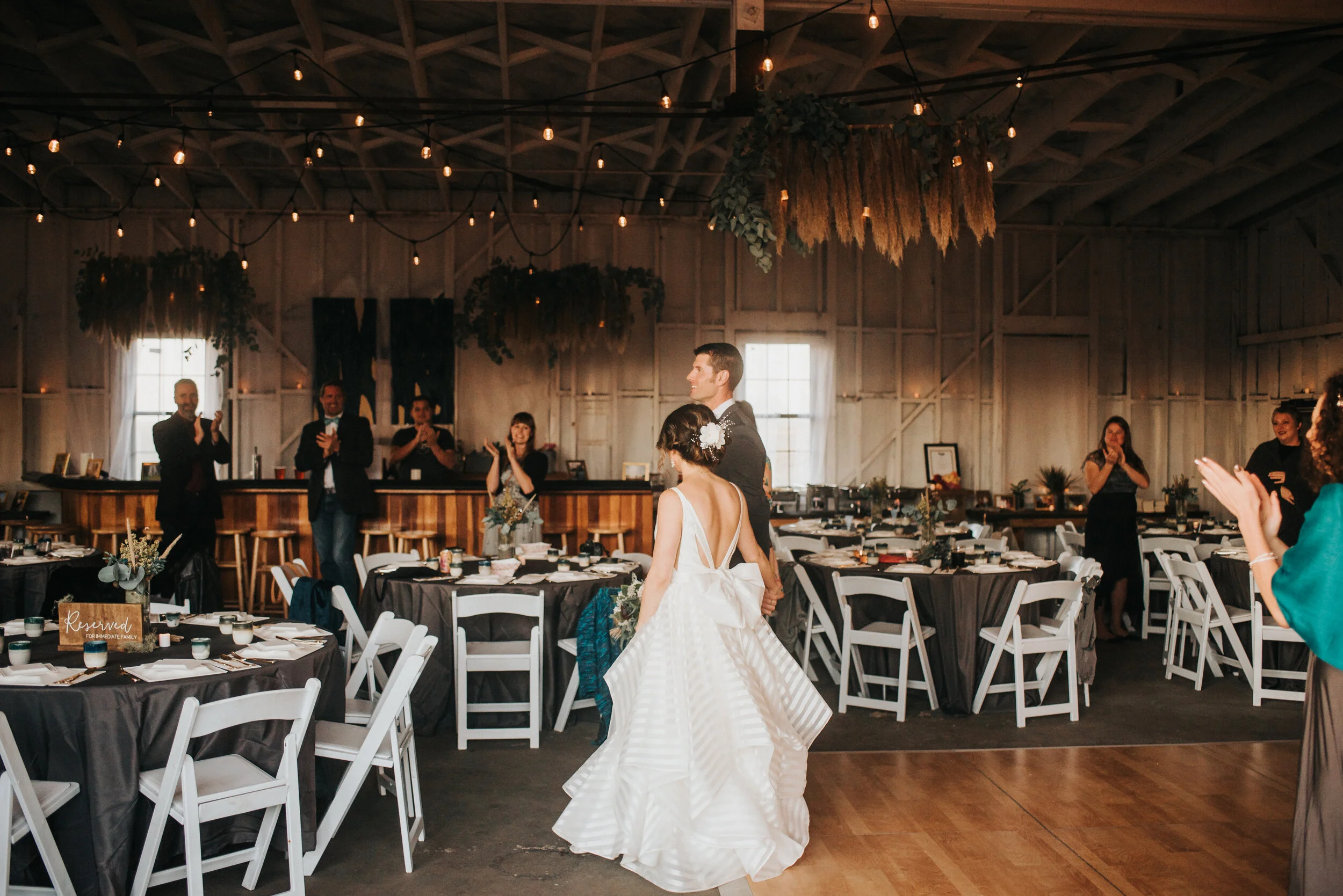 The hangar wedding venue 60 photos - Vianawedding.com The hangar wedding venue 60 photos - Vianawedding.com