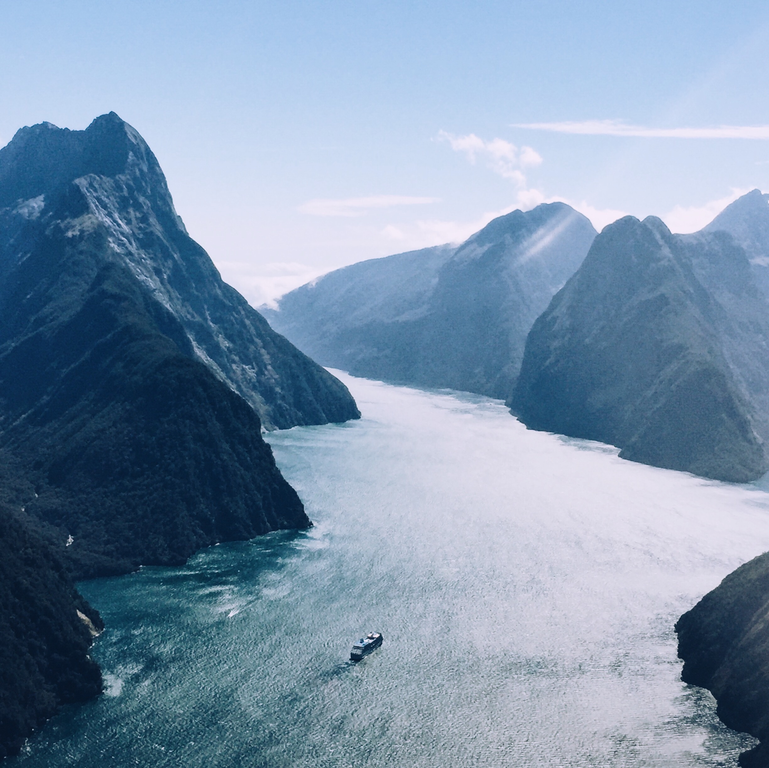 milford sound in all its glory <3 