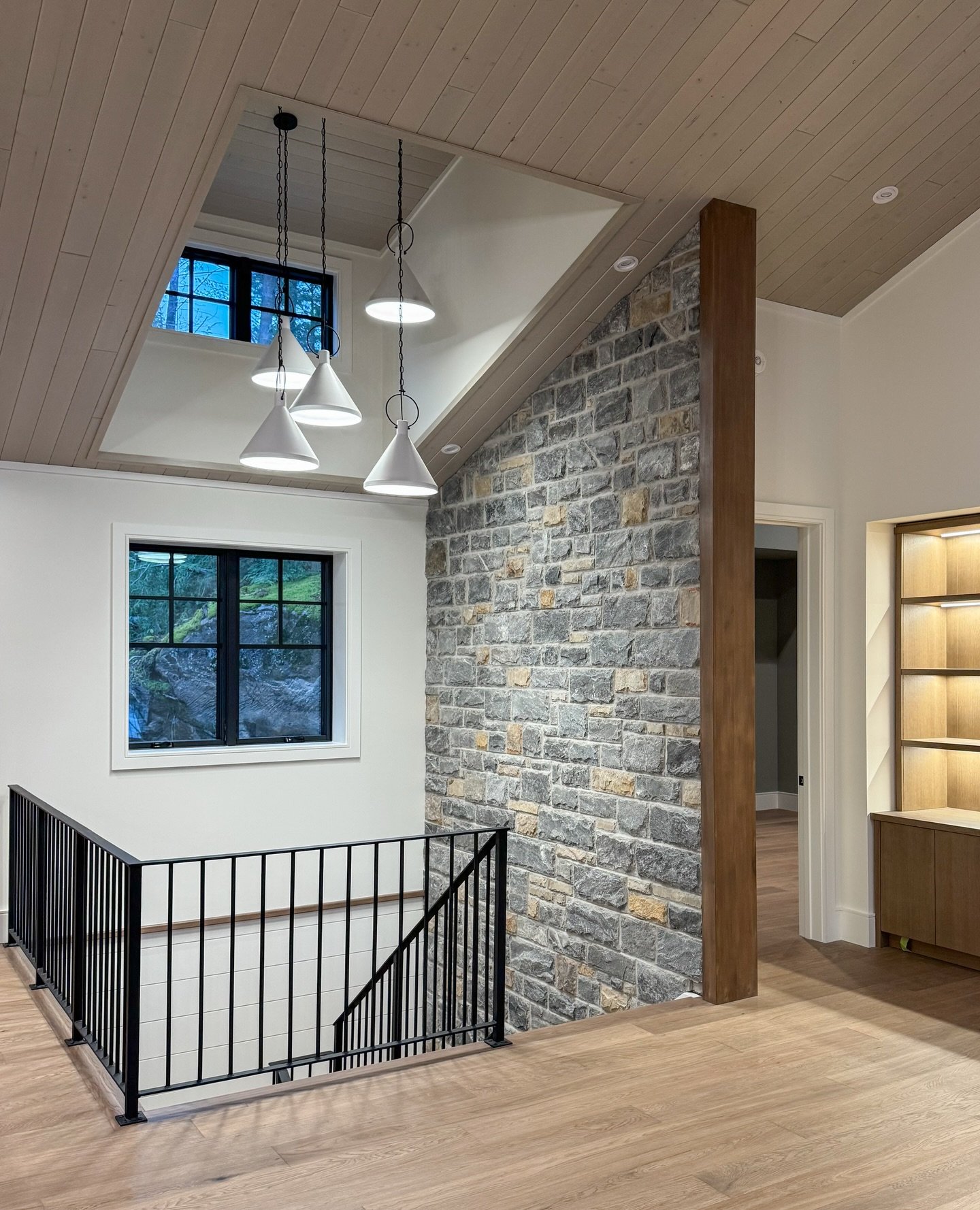 Designing with today&rsquo;s technology is seriously incredible 😎

For Project Moon River, we got to see our concepts come to life before the cottage was even built! Using 3-D renderings and virtual walk-throughs, we could explore finishes, layouts,