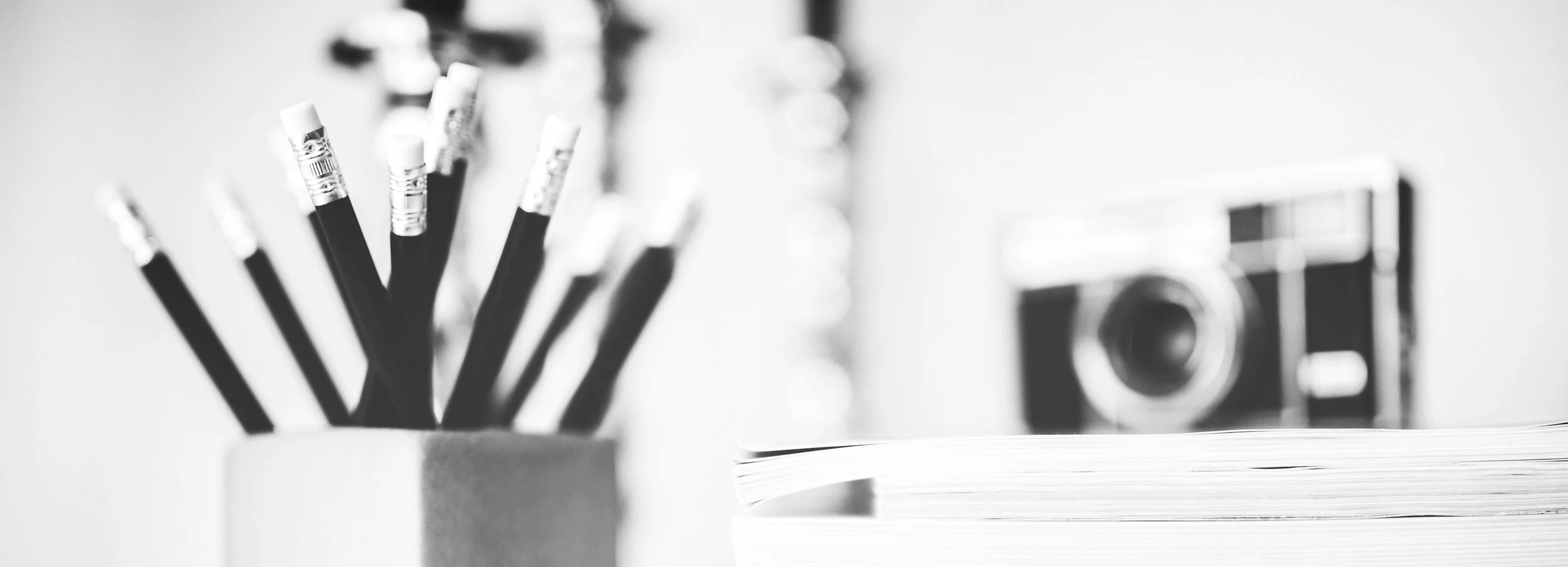 magazines-desk-work-workspace.jpg