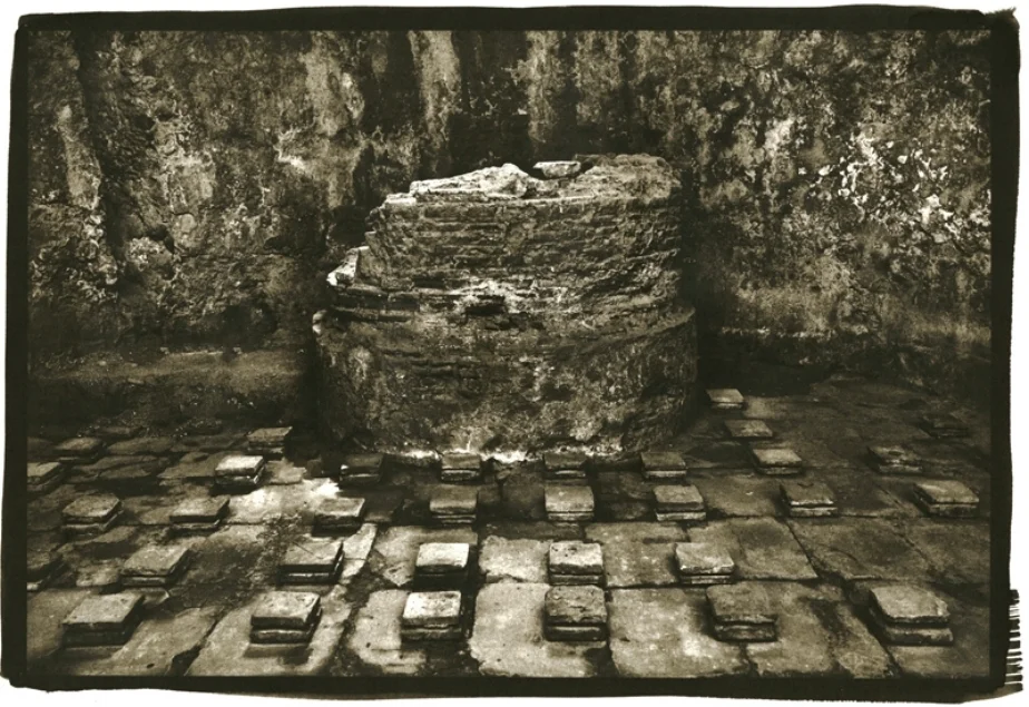 pompeiifirepit.jpg