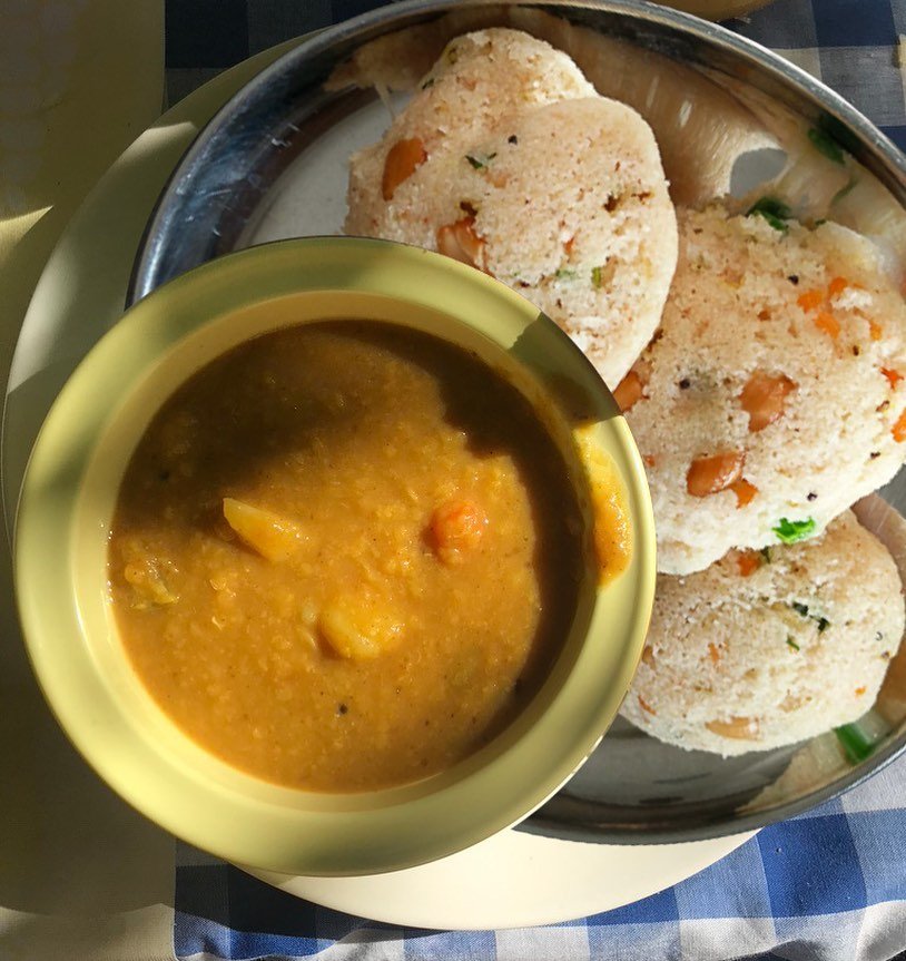 Friday April 5, 10-2 pm, South Indian Pop-Up Pick-Up! Starring: Rava Idli and Yellow split pea Daal🌟. Vegetarian and Gluten free. 3 pillowy steamed rice cakes 🛸and single size container of Suresh's amazing nourishing Daal for $8. 
If you want large