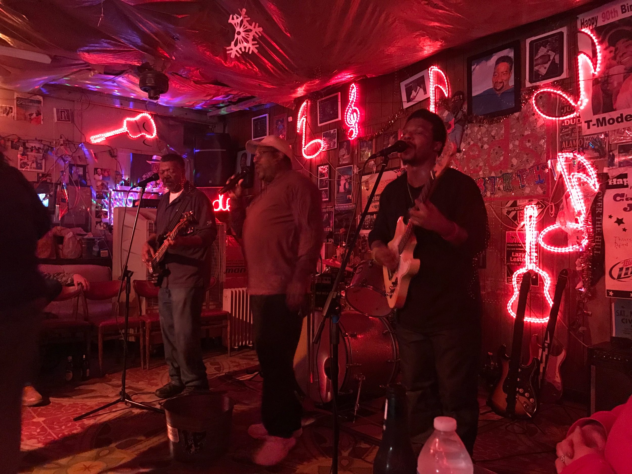  Anthony "Big A" Sherrod, right, rocks the blues at Red's, an old-style juke joint in Clarksdale, Miss. 