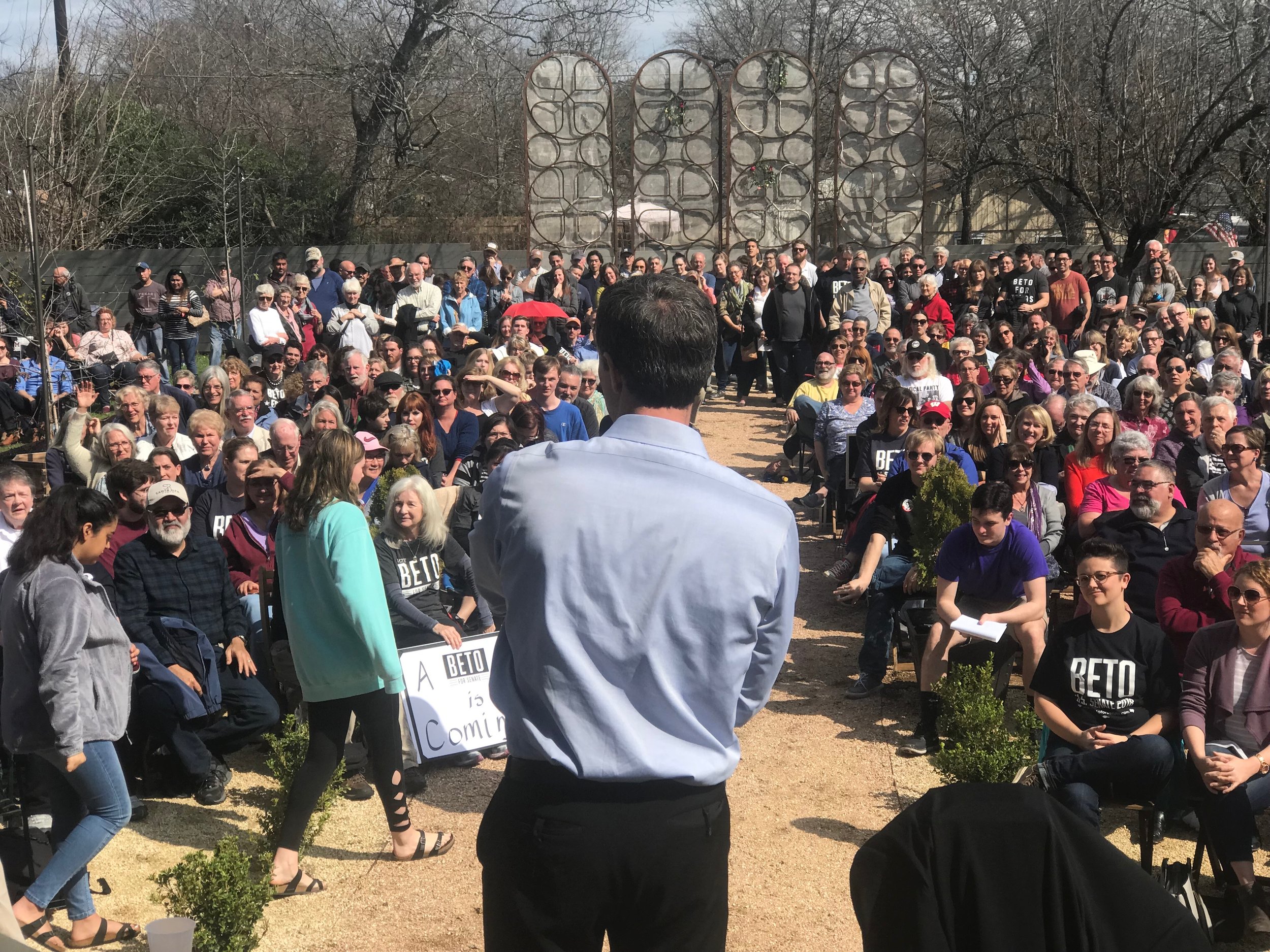 Beto O'Rourke, a Texas Democrat challenging GOP Sen. Ted Cruz, speaks at a town hall event in Georgetown, Texas. Photo by Rick Holmes 