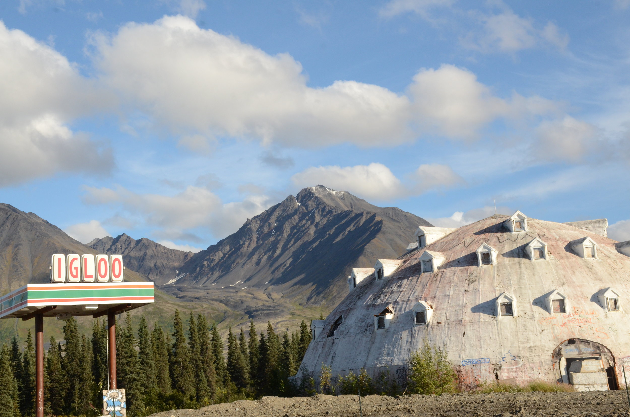 A former attraction on the road to Denali.