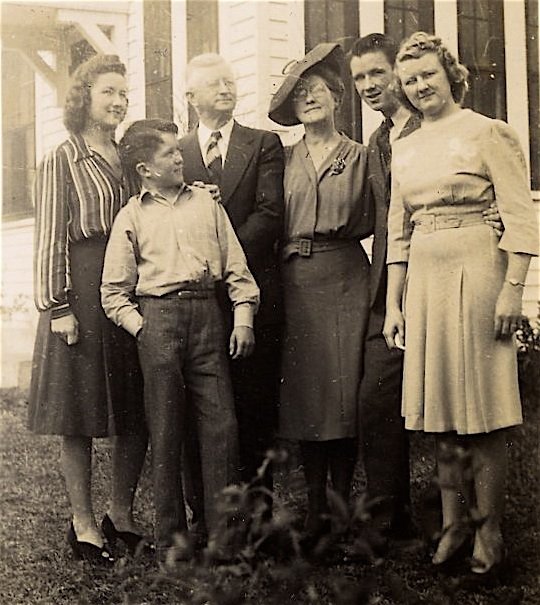  The O.G. Davis family, circa 1943, from left, Allie, Charles, Oma Grier, Mabel, Grier and Mame. Missing from photo is Lily. 
