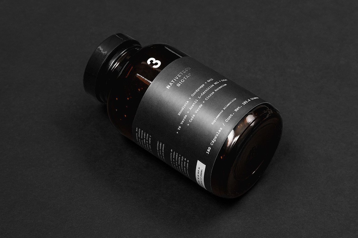 I appreciate the simplicity as well as the print techniques of this NativeTech label design.