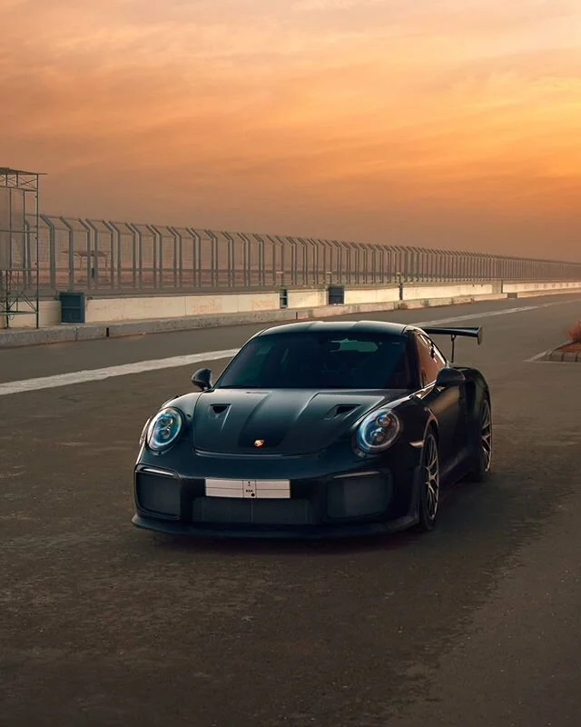 &bull; Absolute Savage.
-
A day at the track with friends, before this pandemic broke out.

This beast hugs the corners like an anaconda and absolutely dominates the straightaways. And the curves on this body were a dream to photograph.

Can't wait t