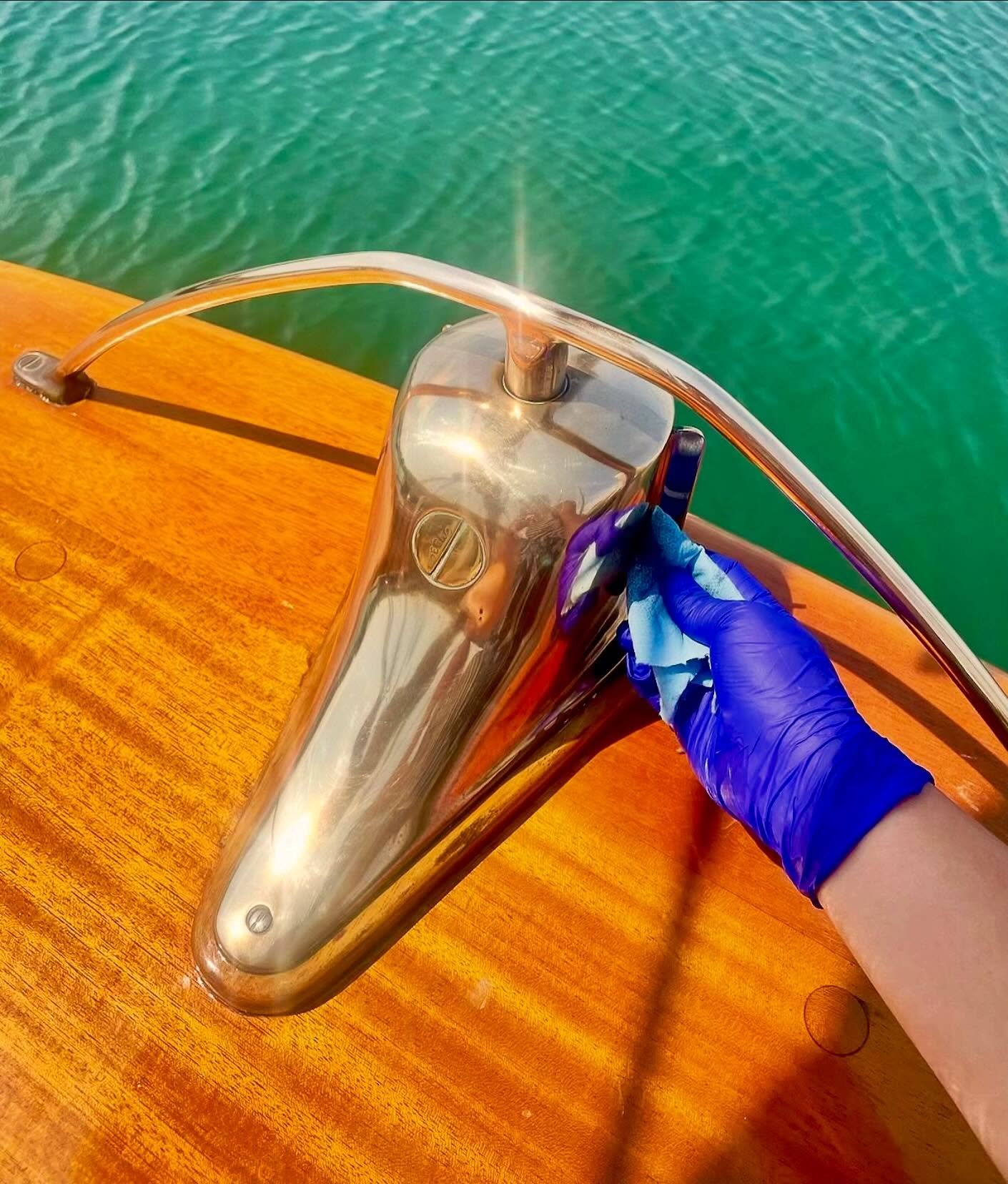 Polishing brass for that extra special shine&hellip; iykyk 😏 #thisiswindjamming #schoonerladona