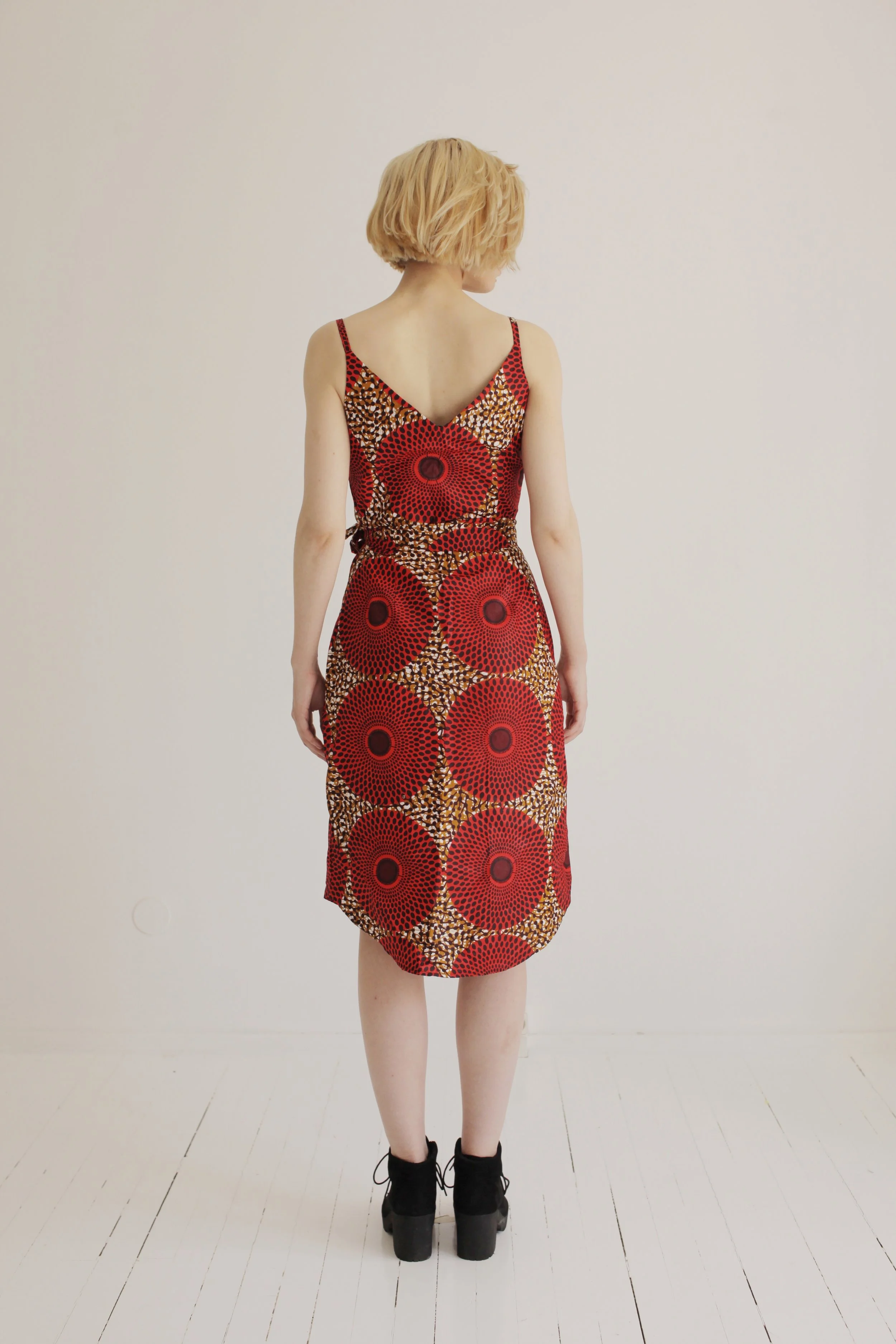 miss maringanha red back.jpeg