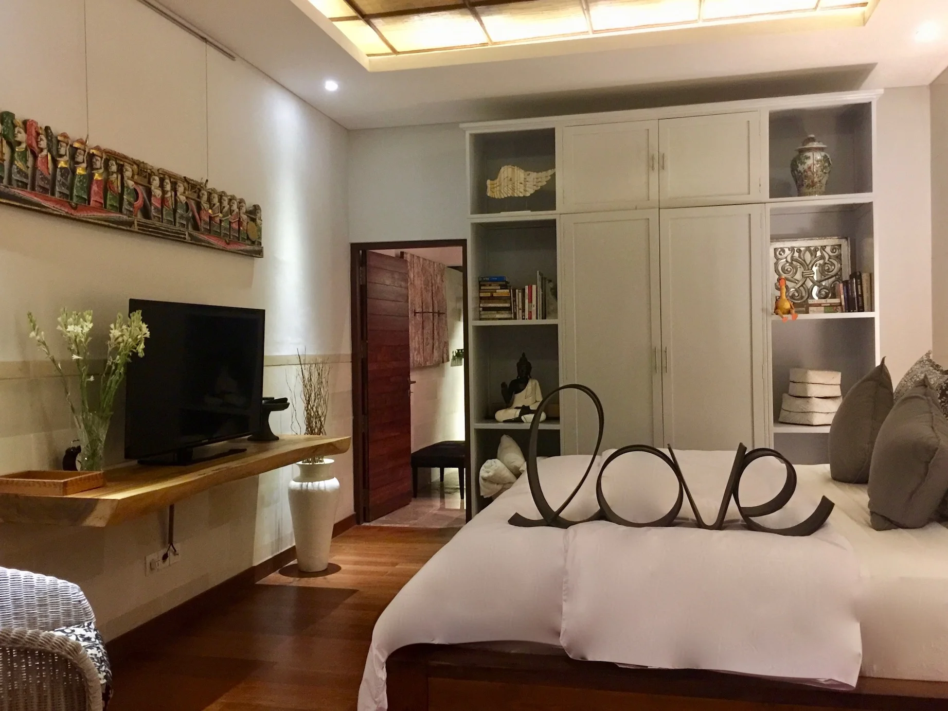 bedroom 1 "LOVE"