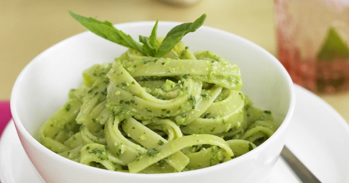 Easy Pasta Pesto