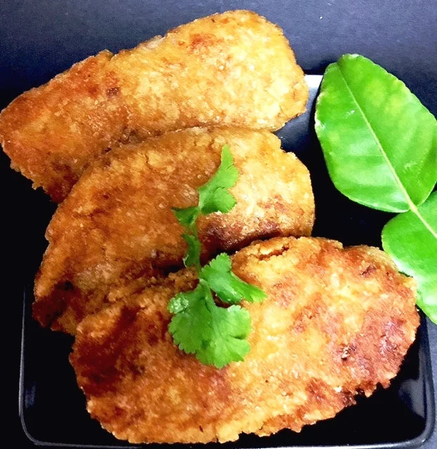 Wild Caught Salmon & Cassava Cakes