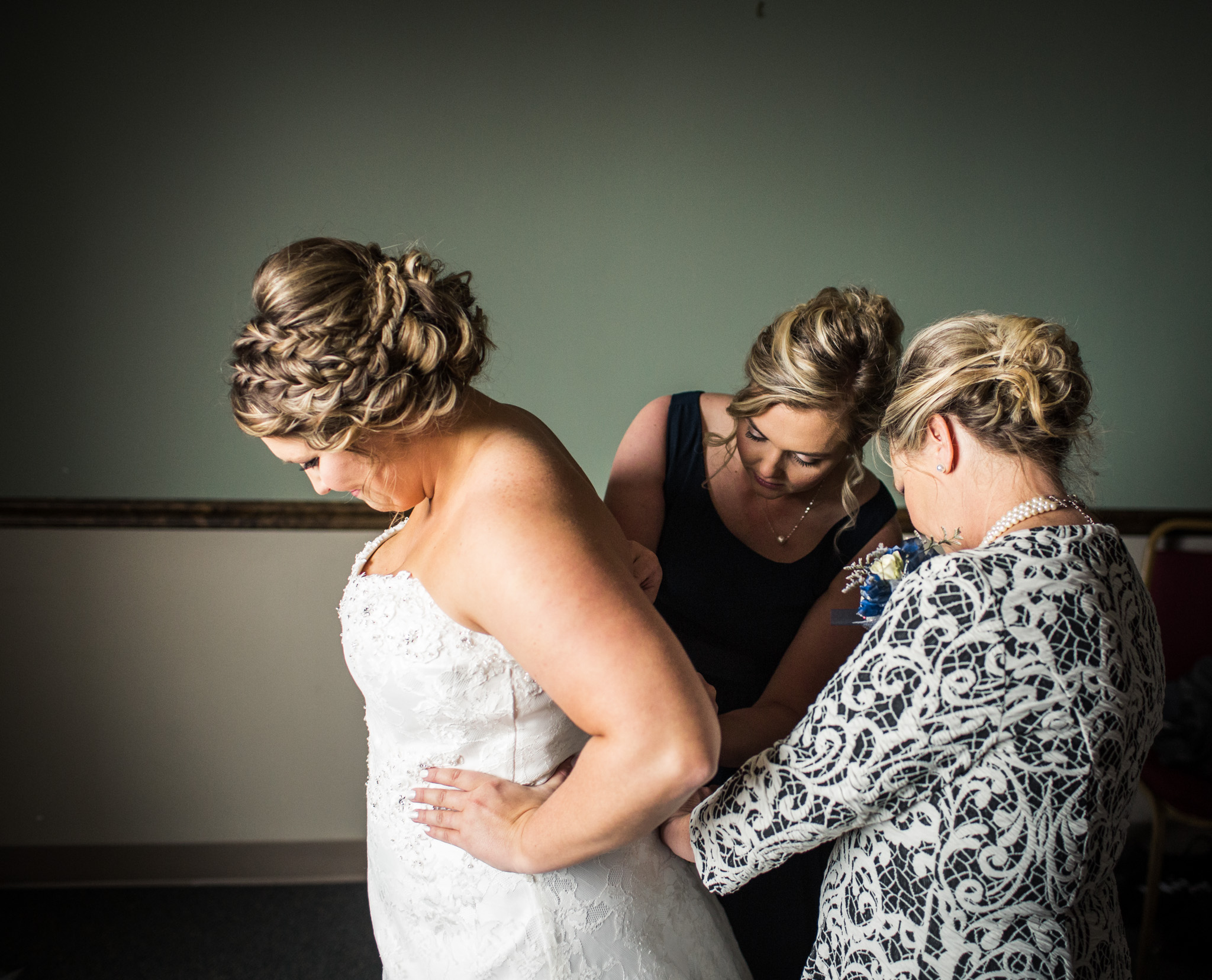 Zibell Spring Wedding, Bride and Groom, Powerful, Connected, Exploration, Laura Duggleby Photography -55.JPG