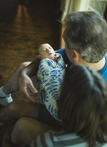 Northwest Indiana Lifestyle Newborn Family Session, Home Session, Natural Light, Laura Duggleby Photography-78.JPG