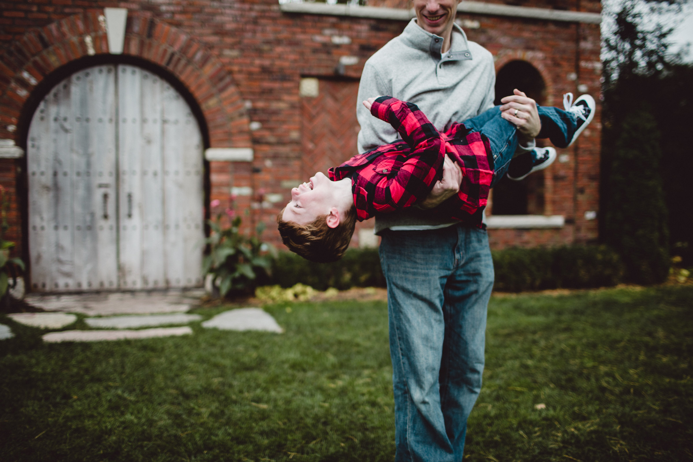 father playing with son
