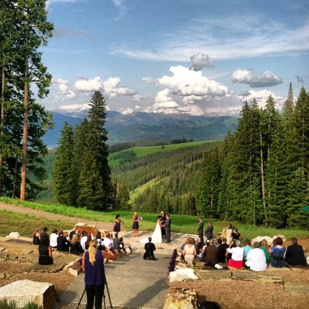 Veronica + Carl getting hitched.