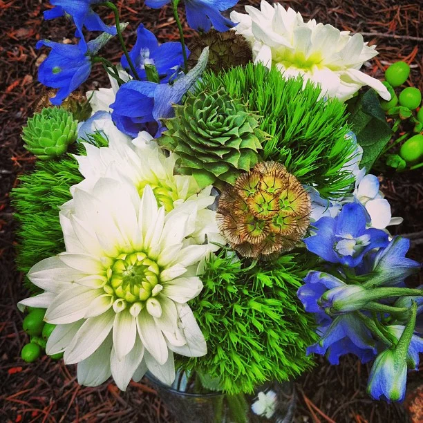 Bridesmaid bouquet. // #breckenridge #wedding #coloradomountainweddings