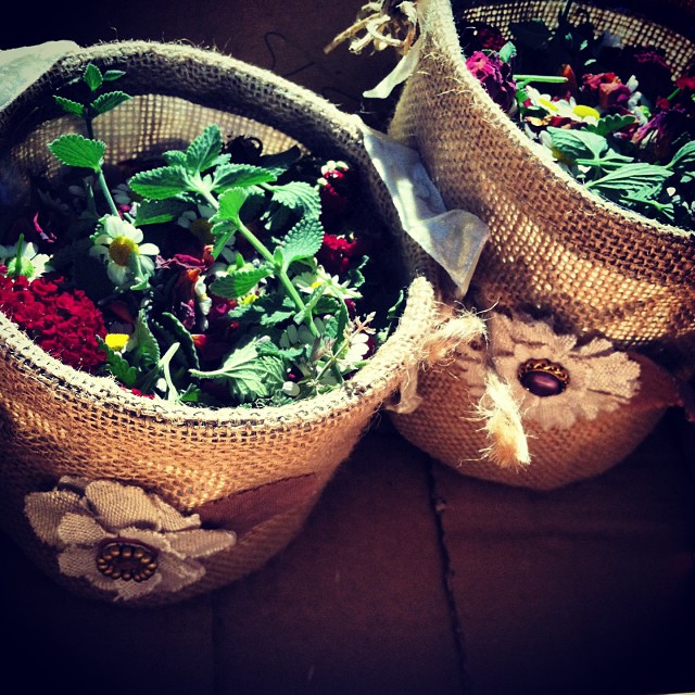 Flower girl baskets ready to go. // #breckweddings