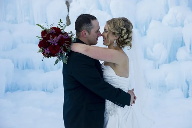 {Real Mountain Wedding} Desirre + Blake at the Ice Castles in Breckenridge, Colorado