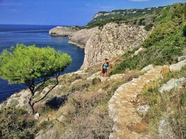 Hiking the Amalfi Coast: Honeymoon in Capri, Italy