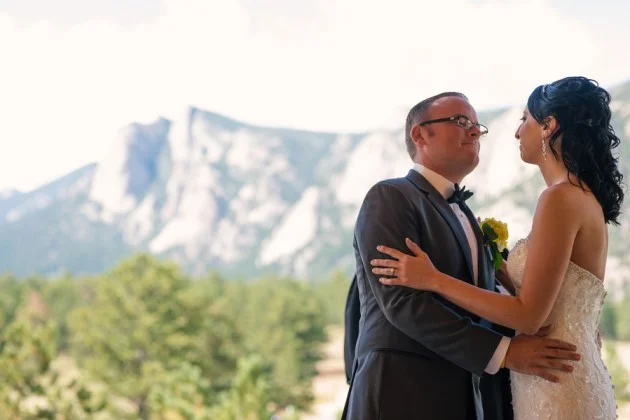 Amanda + Justin: Estes Park Wedding at the Black Canyon Inn, Colorado