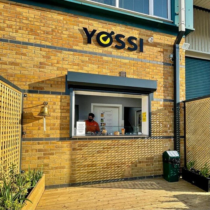 It's a great day for a falafel takeaway! Open until 7pm tonight and 11am - 7pm next Friday 🌱

.
.
.
#falafel #falafelbowl #madeinbristol #bristolfood #yossifoods #foodfromjerusalem #foodbloggerbristol #supportlocal #supportlocalbusiness #eatlocal #b