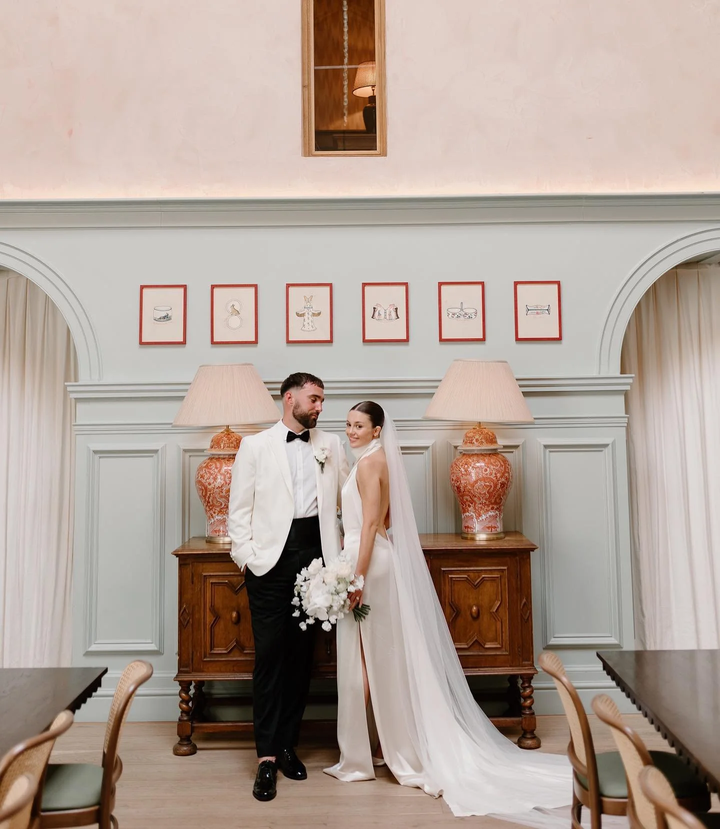 I had the most magical day at @kinhousewiltshire capturing Lilie &amp; Jared&rsquo;s beautiful wedding. We had incredible sunshine, blue skies, beautiful blooms and Lilie wore the most breathtaking gown by @daniellefrankelstudio from @brownsbride ✨

