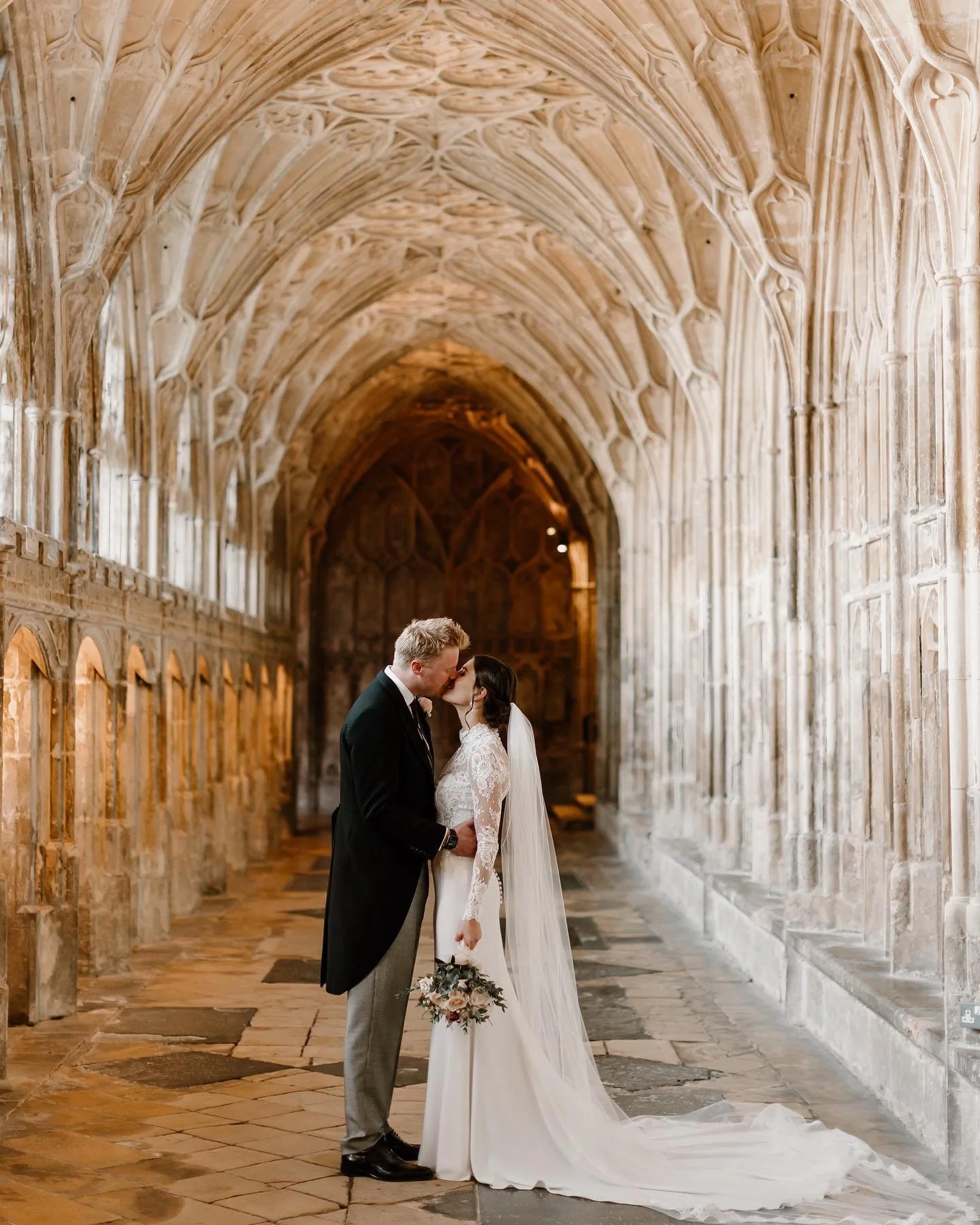 Natalie &amp; Sam | Gloucester Cathedral ✨