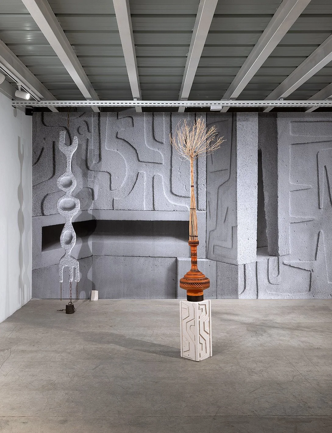  Installation view, ‘At The End There Was a Doorway’, Braverman Gallery , Tel Aviv , Israel. Curator: Adi Gura. Photo by Elad Sarig 