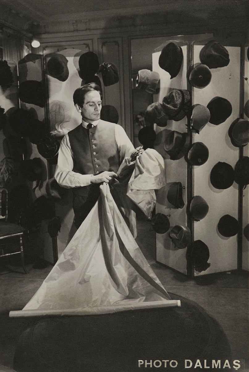 Pierre Cardin in his couture salon, 1952.jpg