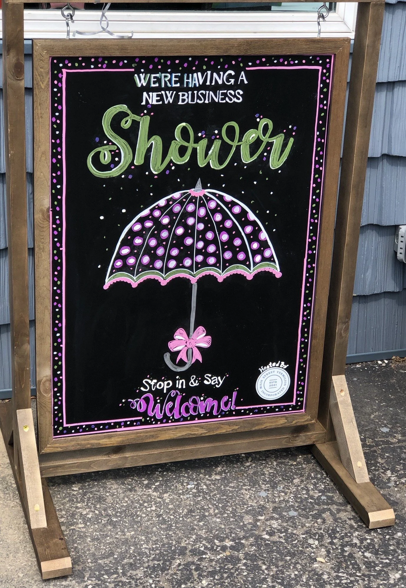 Showering Dogs &amp; Cats on Main: Welcoming New Businesses