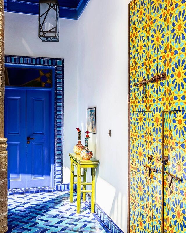 Boutique h&ocirc;tel salut Maroc
Photo by kpictures

#canoneosr #colors 
#maroc #essaouira #essaouirabeach #salutmaroc @salutmaroc #medinaessaouira #travelphotography #travelblogger #travel