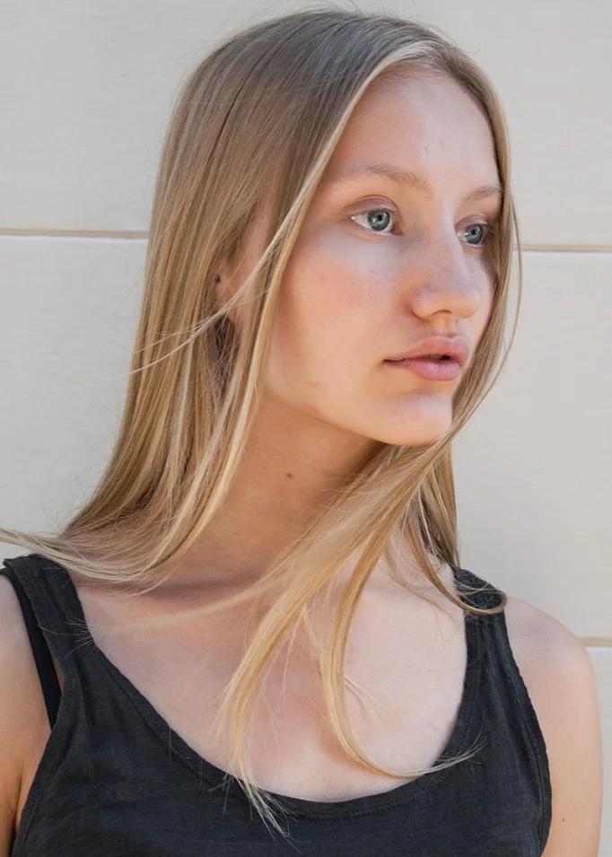 Karolina Höse Scouted via GMS in 2014. Daily Duo in September 2014 at Models.com .