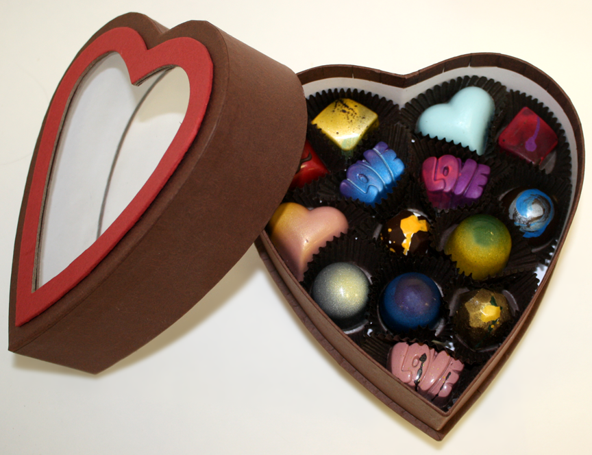 14 pc heart box.png