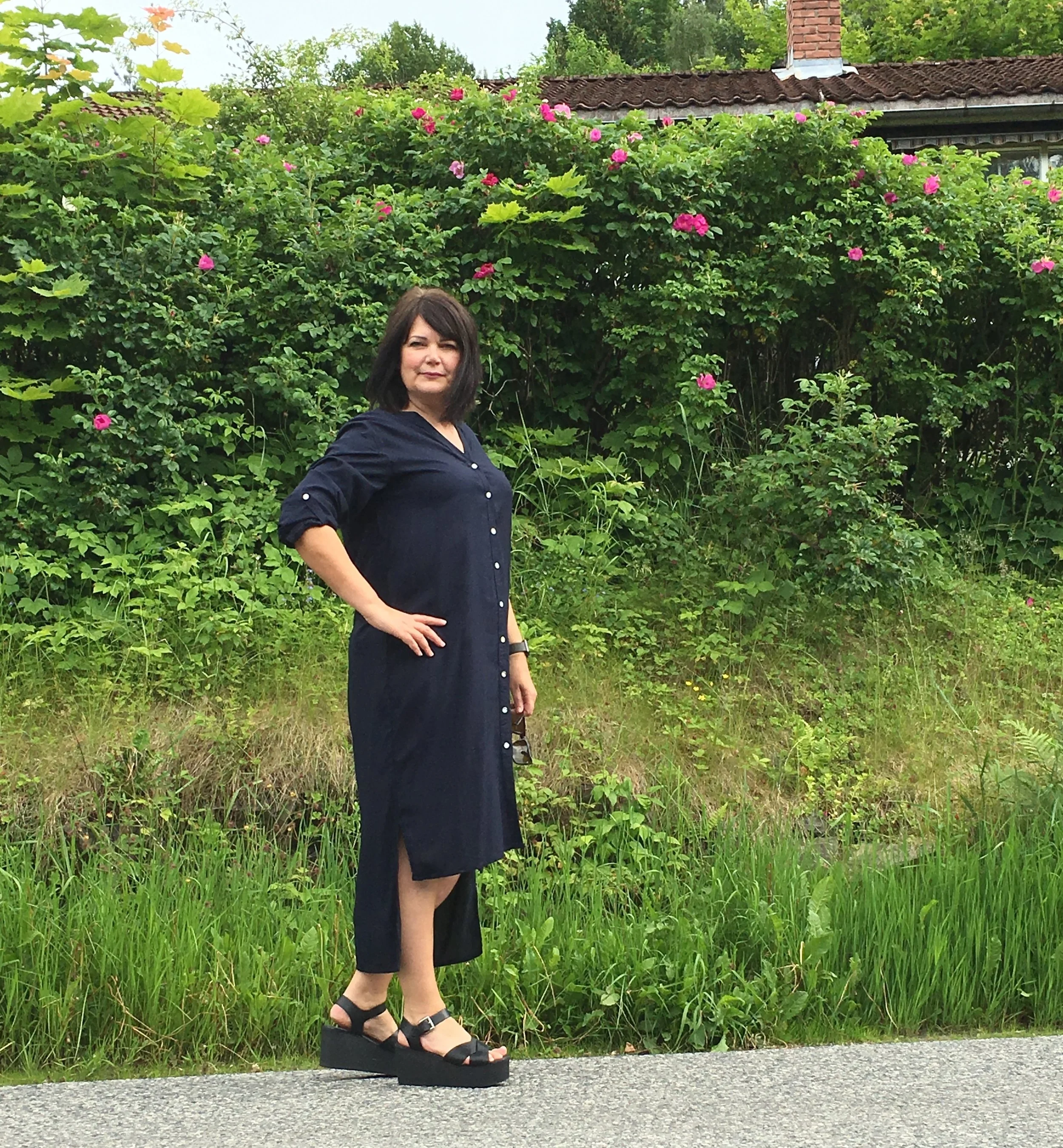 Keep it simple (with a shirtdress)