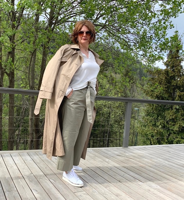 How I Style Adidas Stan Smith — Carry \u0026 Conquer bags by Katie T