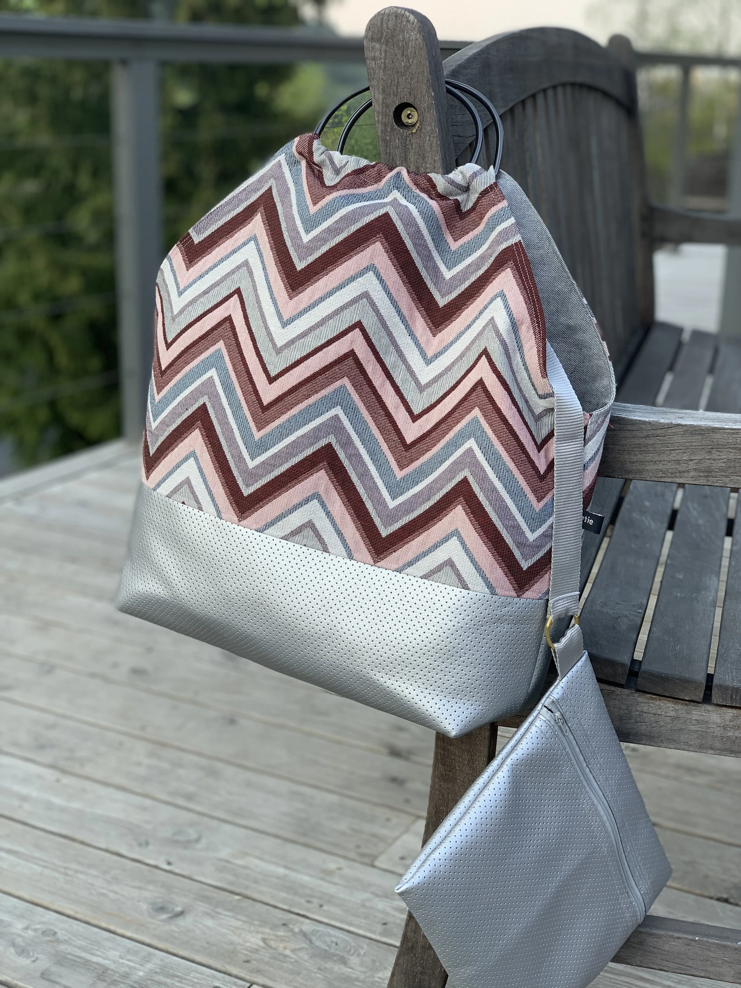 72476809-7DEA-4A03-B8FB-37C7FAE3F3DF