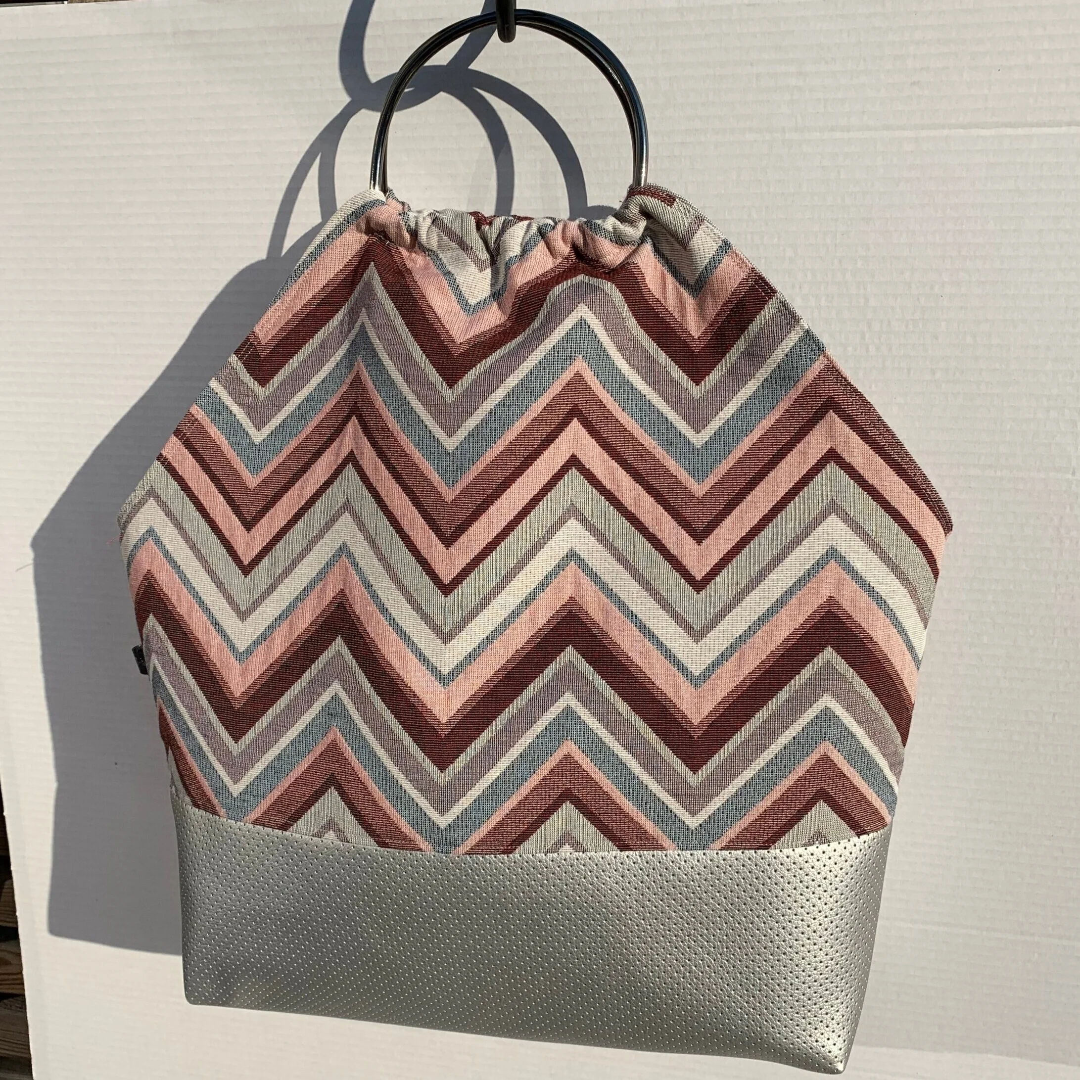 7DC718CF-AB27-4BB4-8CB6-4C82837B36EE