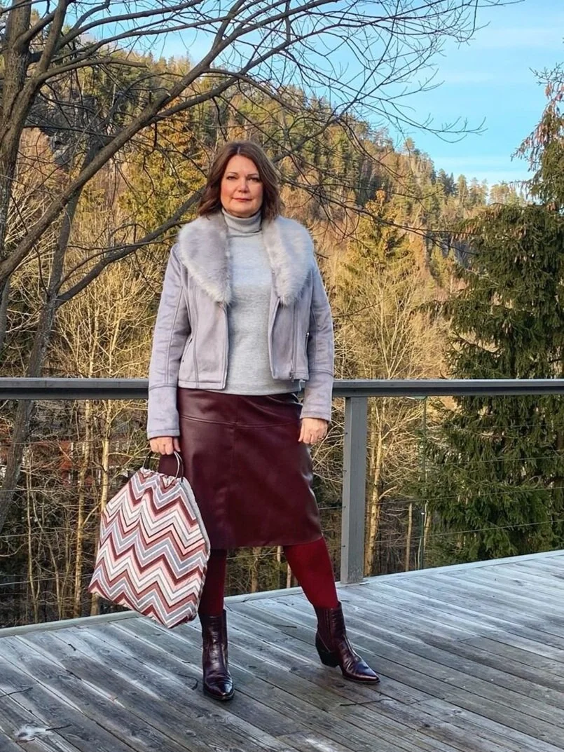 Three outfits with the Arizona Tote Bag