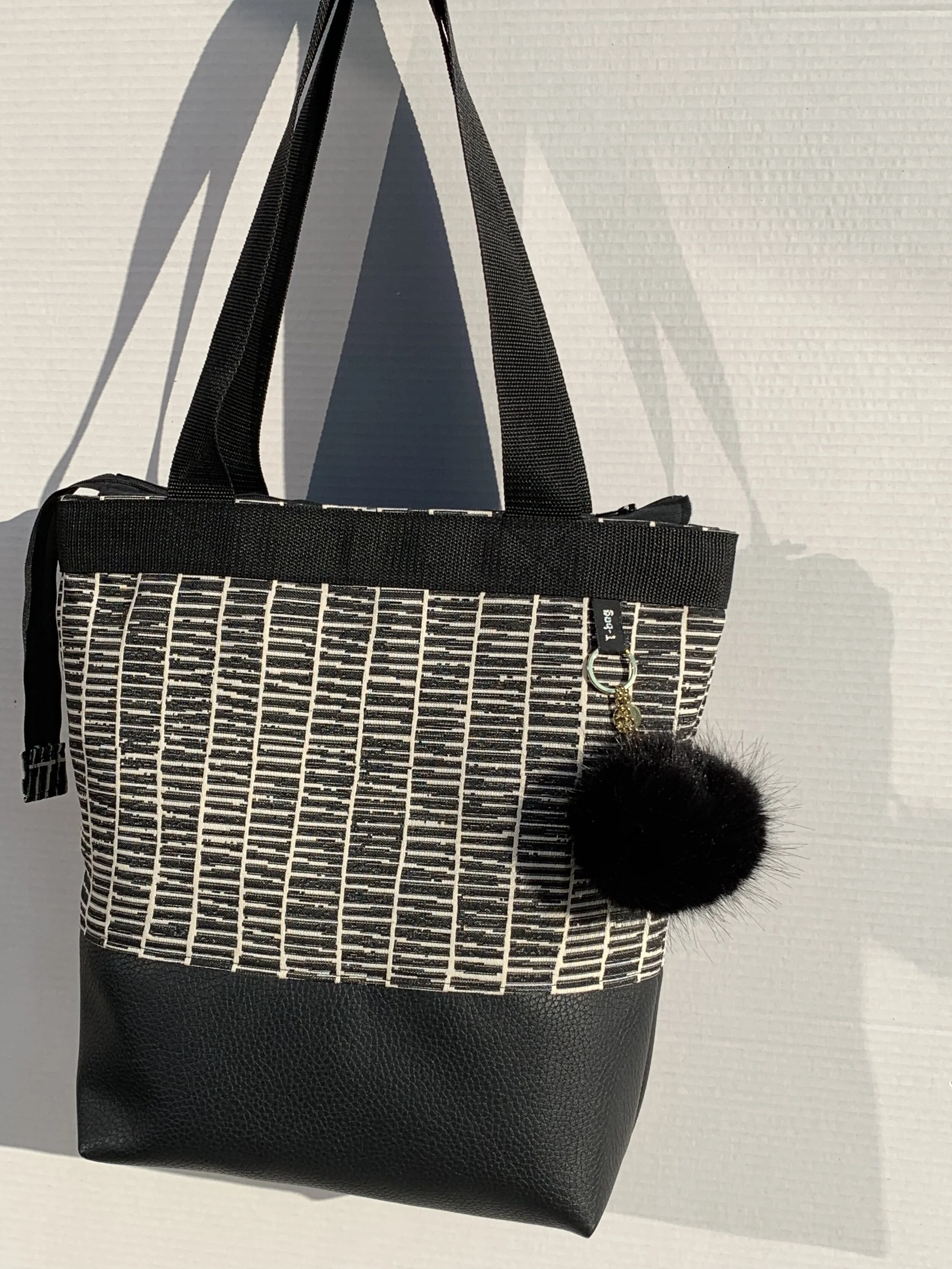 EAA95B42-D1CC-4751-9E57-4478B4089AD6