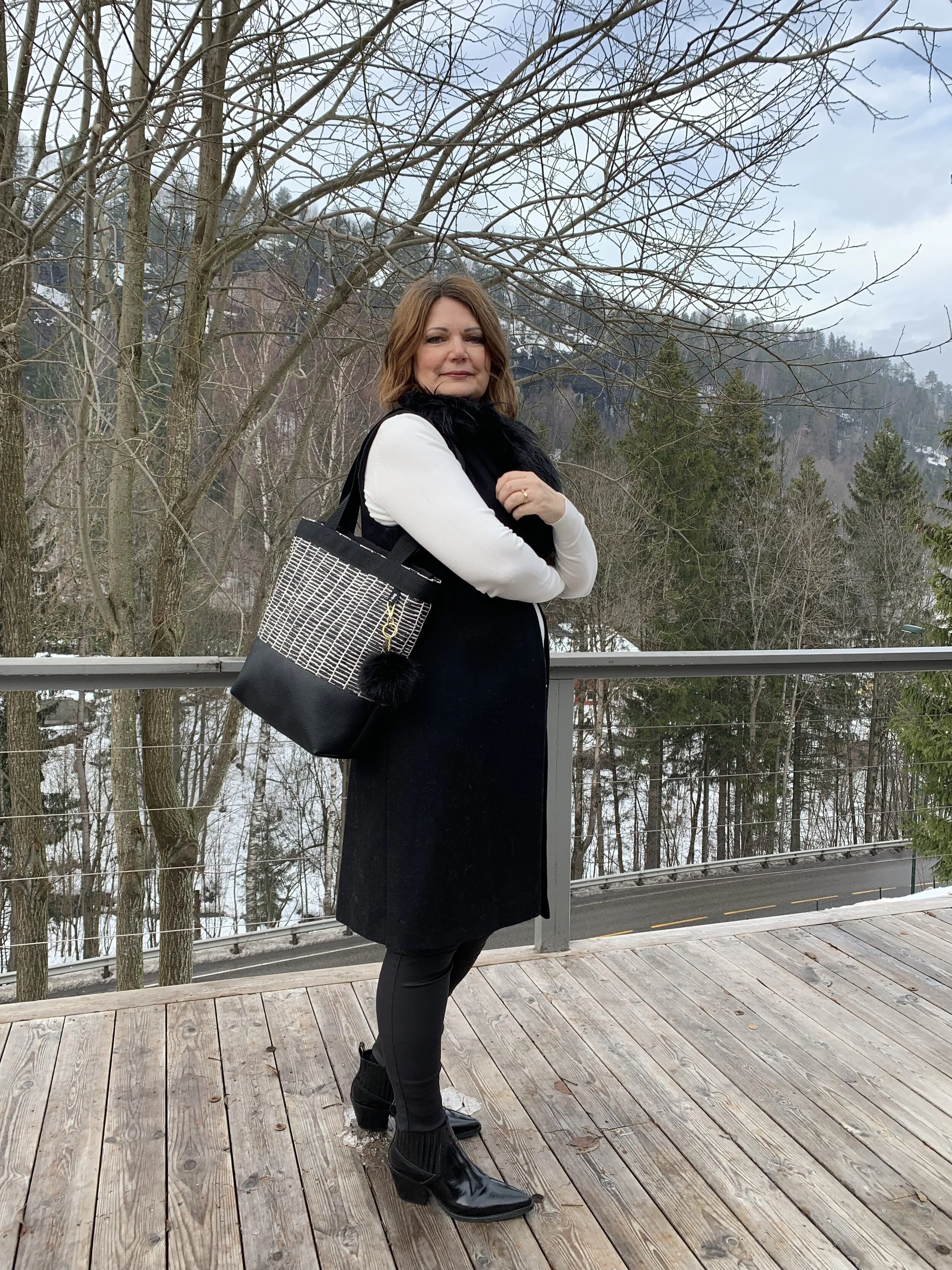 BB7B1425-4984-4412-B449-CA3BD2496F2F