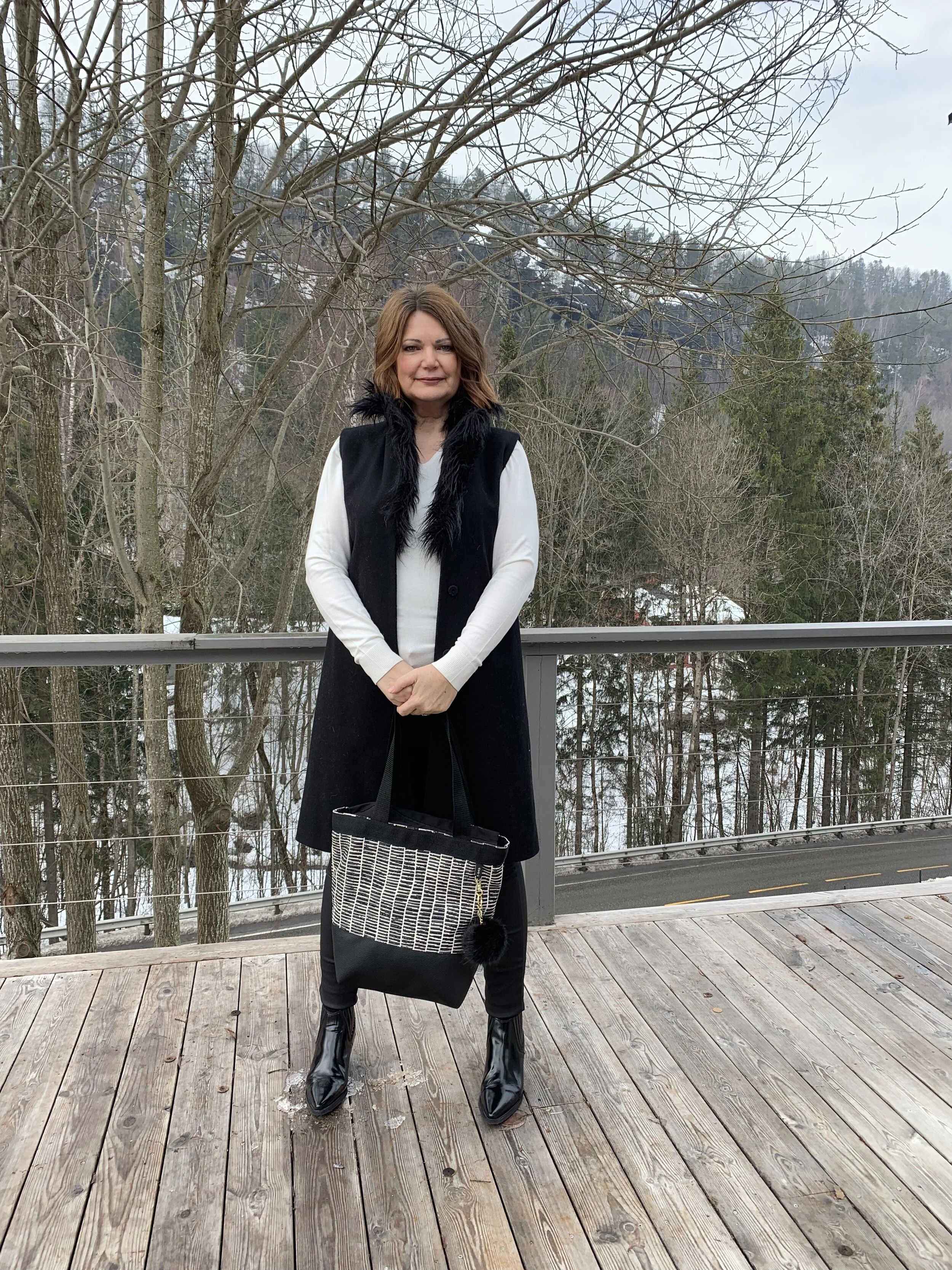 8DE6FEA5-E6F2-472B-A17F-ED10D1CA03E0