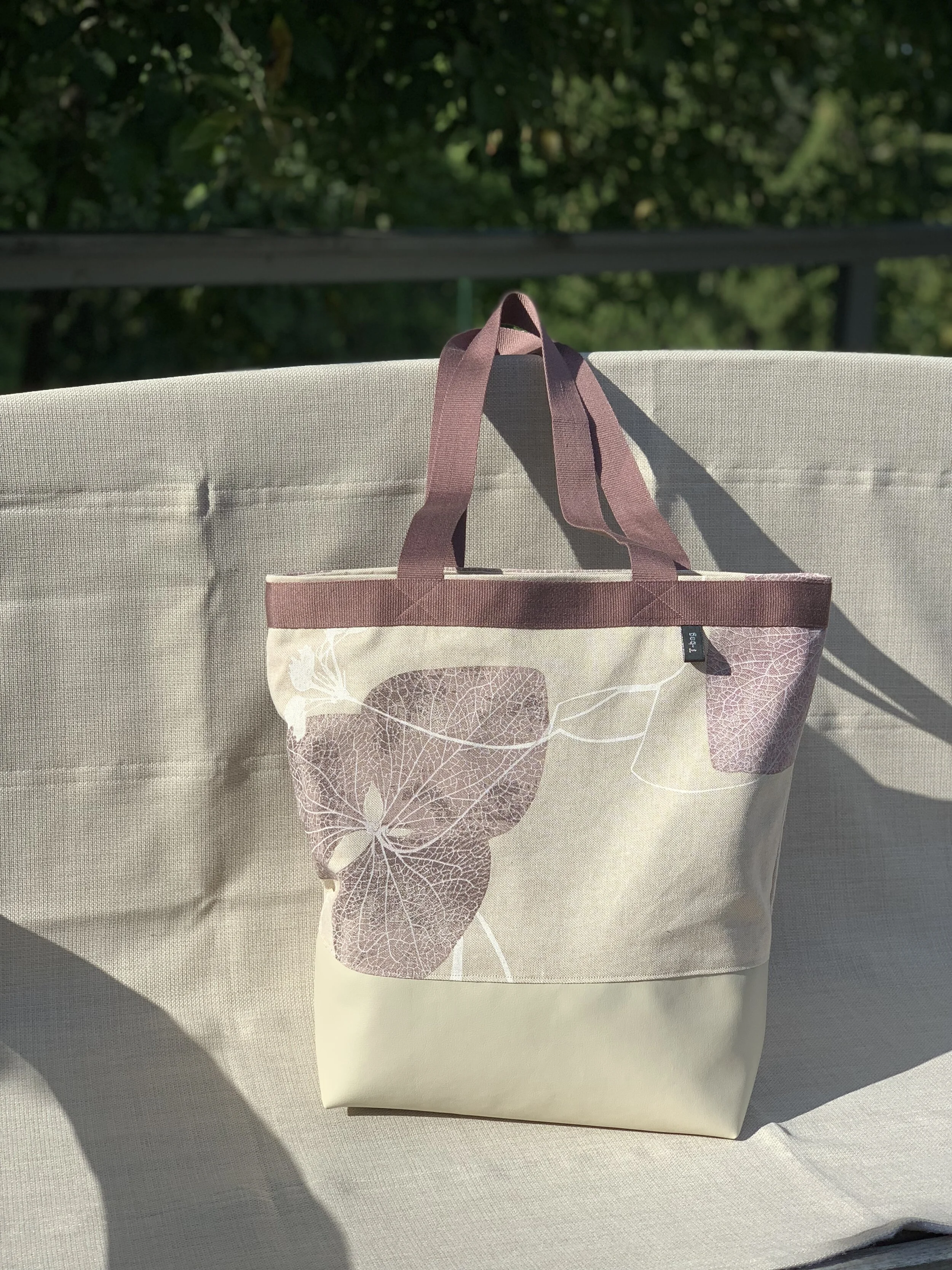 18255CE5-802E-4903-A541-3BD6DA693F0F