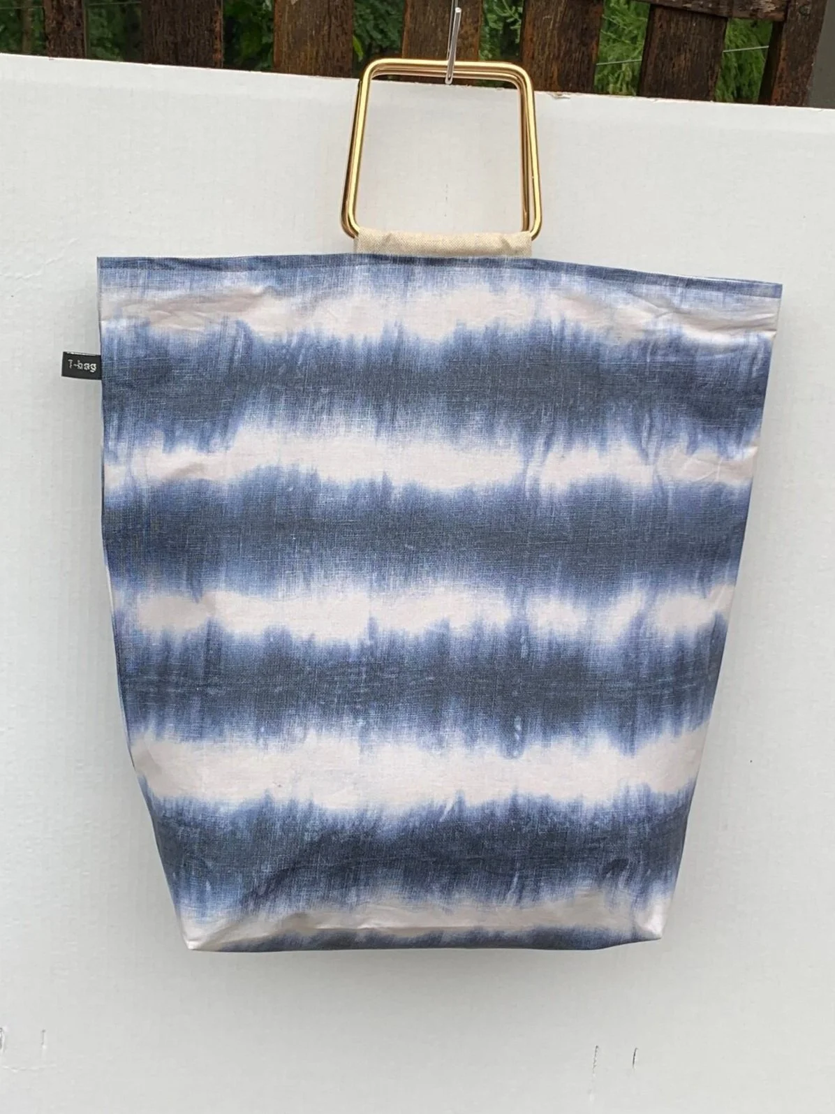 9048FE55-A916-4F29-9B4B-13082F80AFBE