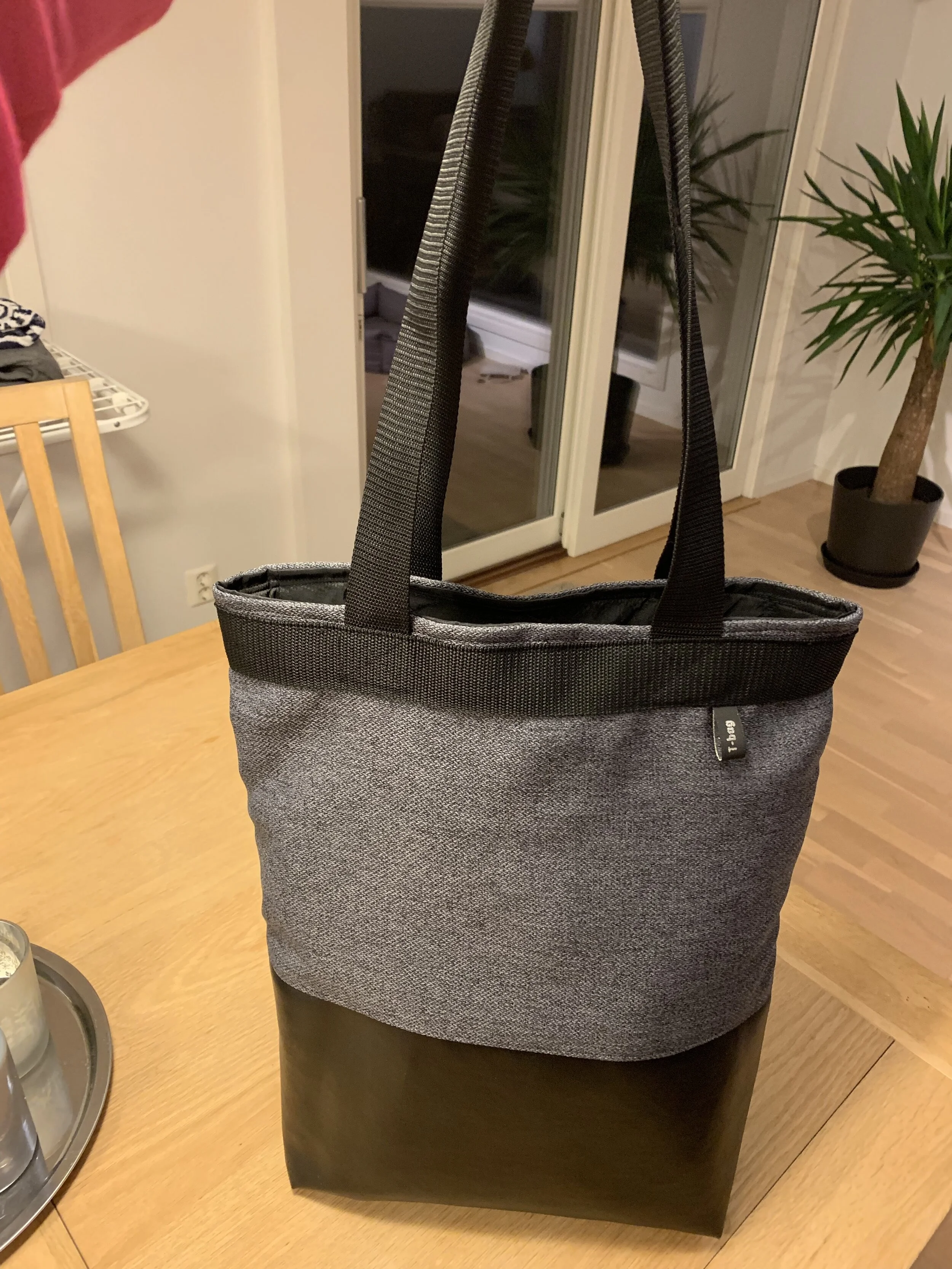 D092F7C0-6163-4691-9FB2-FF2127F0676F