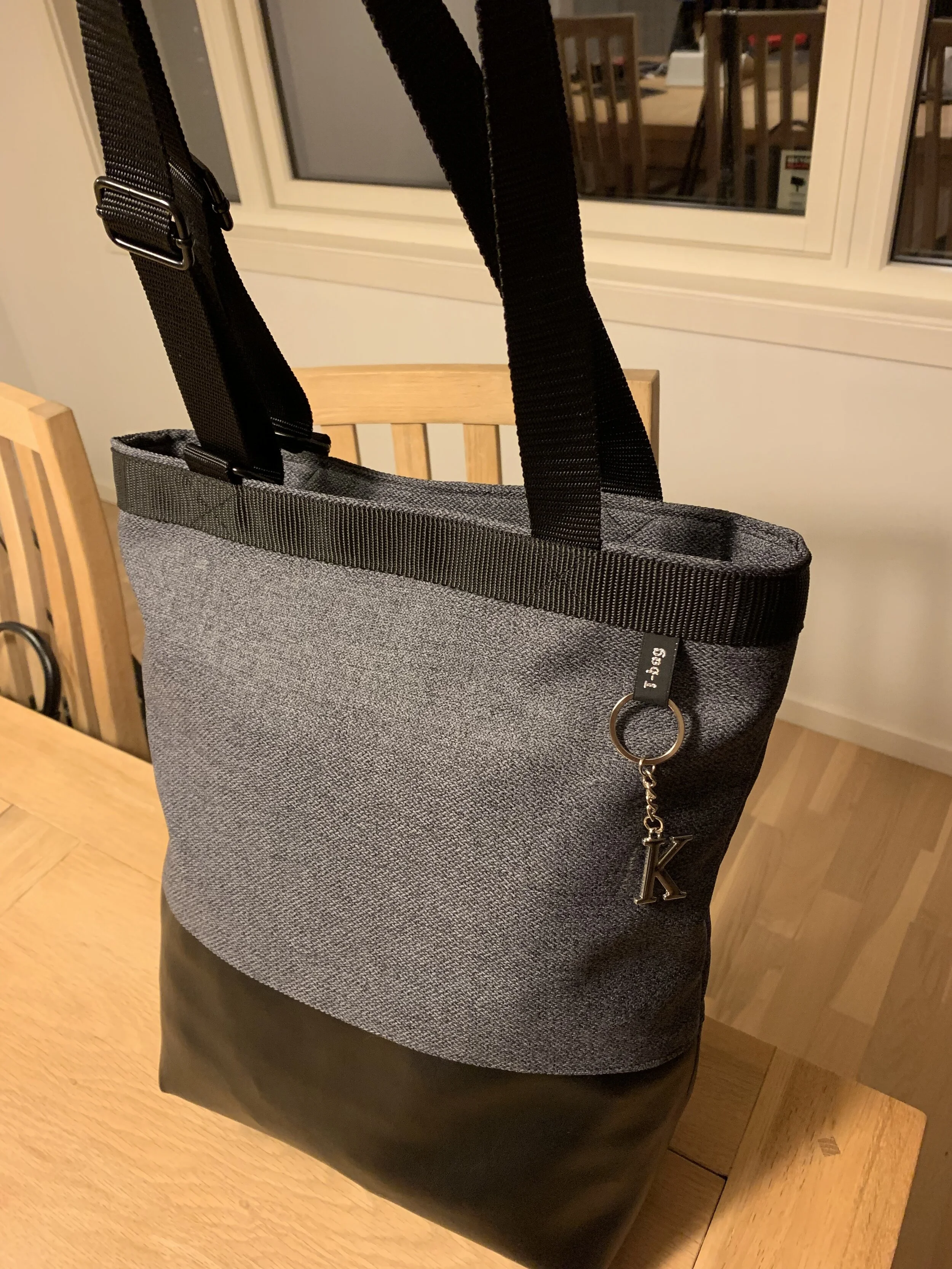 C01E855D-3105-429E-906C-C97617932840