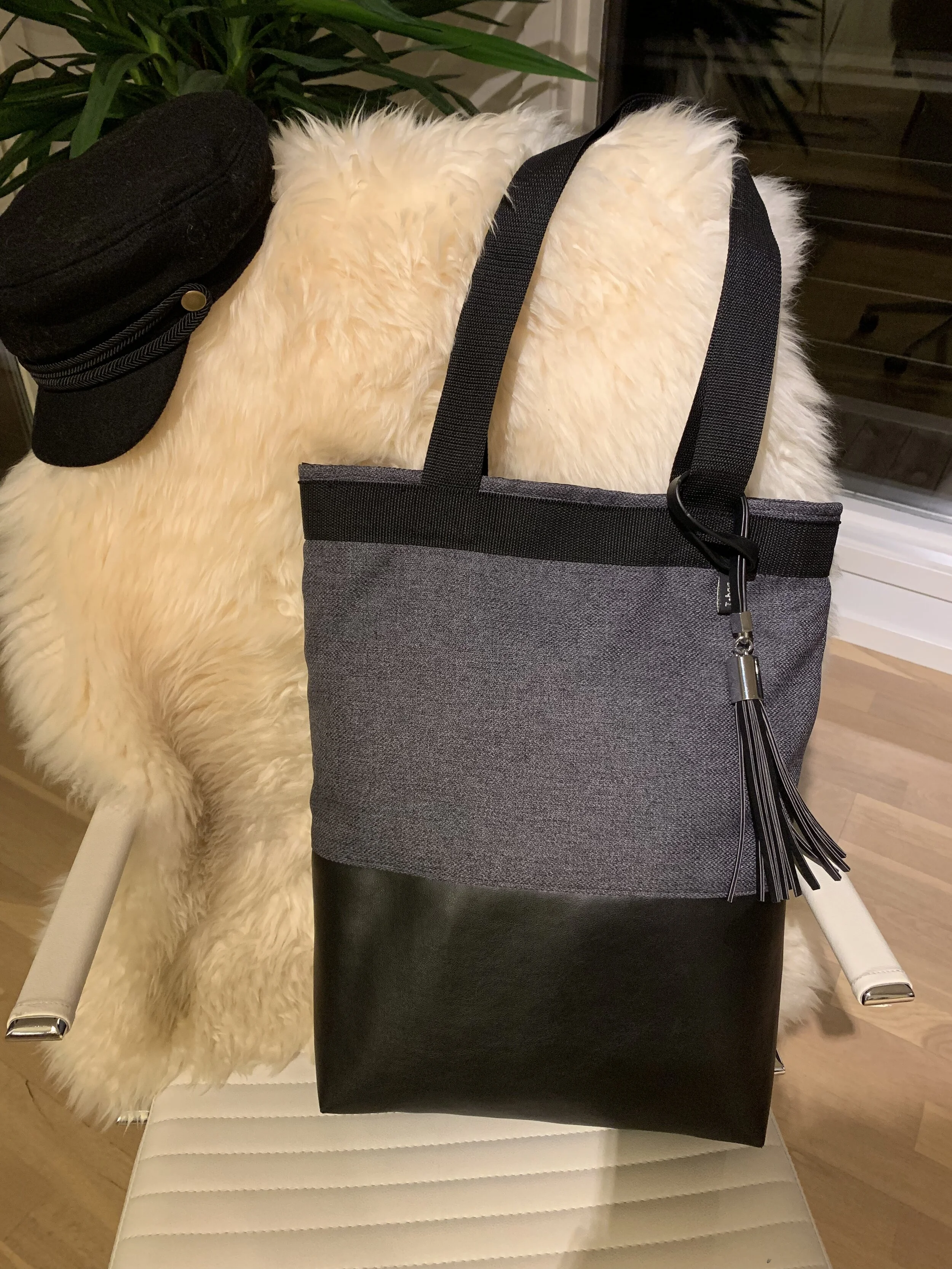 5C5A904B-B7C3-4353-B462-3AF1175AA564